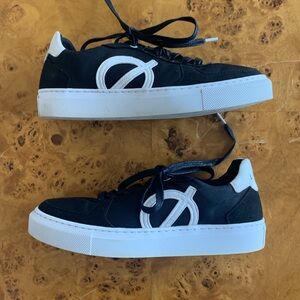 LOCI Seven Black Vegan Sneakers EU36